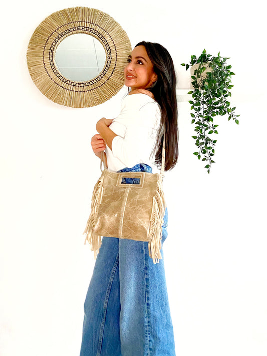 BOLSO BANDOLERA NOMAD PIEL CON FLECOS TOPO